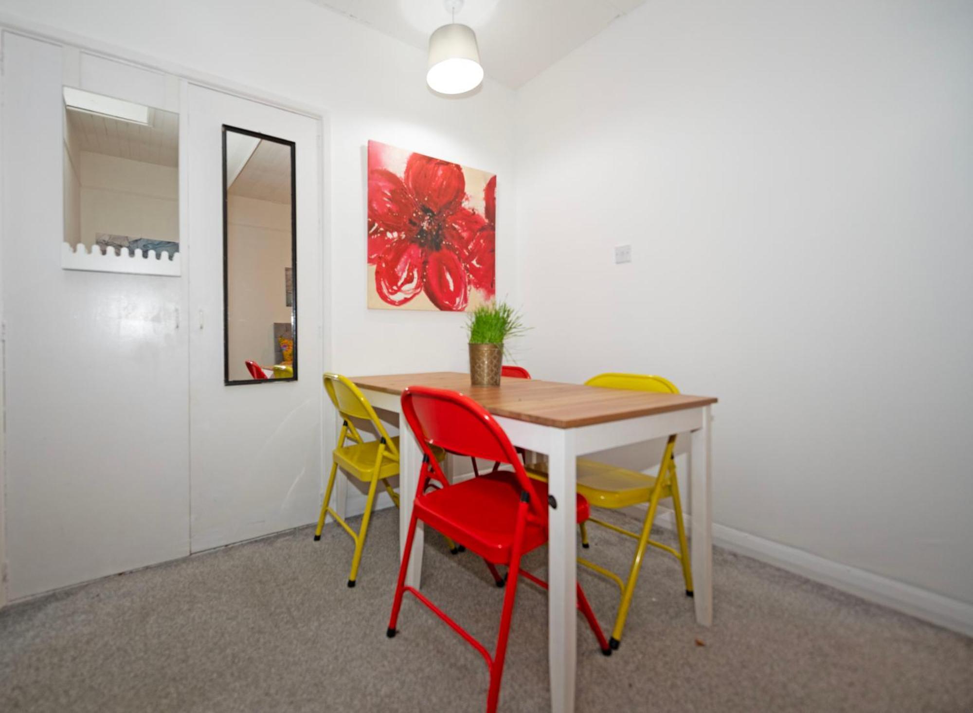 Flat In Clapham Budget Friendly Stay 런던 외부 사진