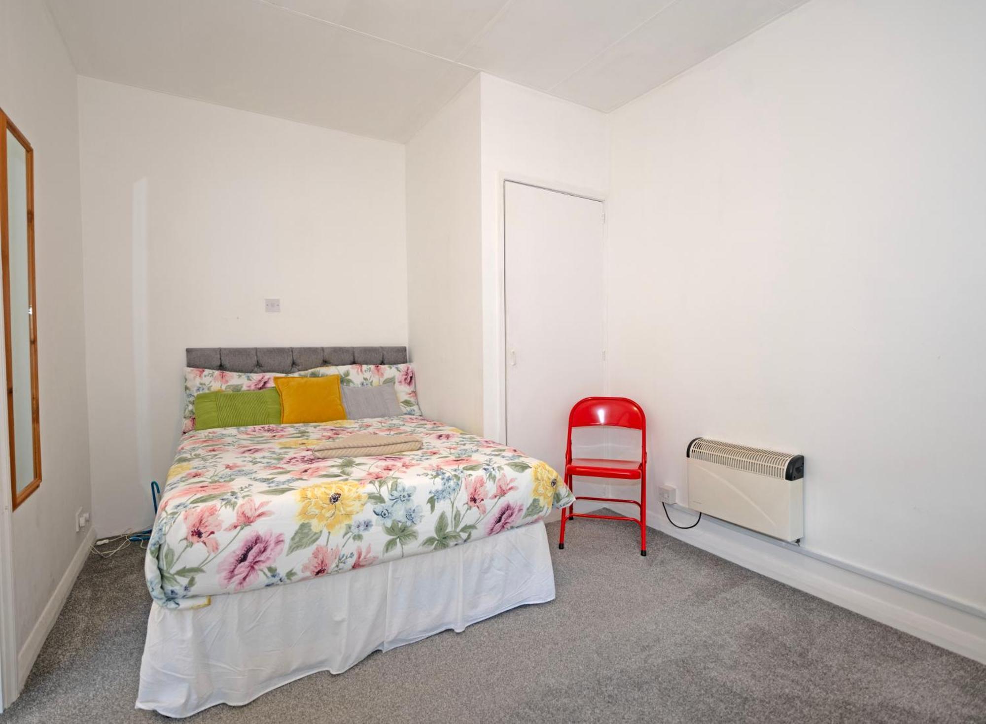 Flat In Clapham Budget Friendly Stay 런던 외부 사진